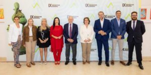 Máximo Huerta, el caballo terapeuta ‘Duque’ y Pazo de Vilane, galardonados en la IX edición de los Premios Bienestar Animal de COLVEMA