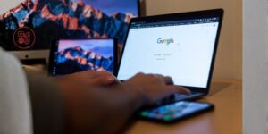 Impacto de las reseñas digitales en el posicionamiento SEO local de los centros veterinarios